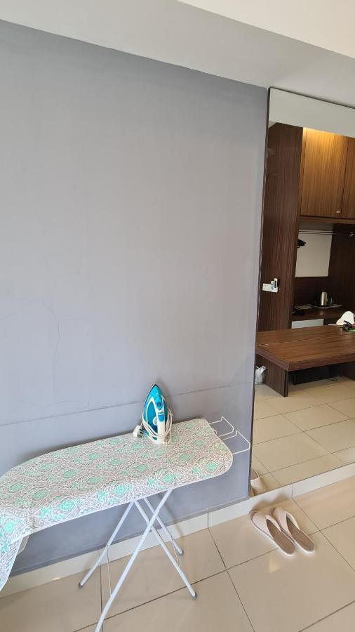 Aeropod Kk Corner Unit Near City And Airport 4 Pax Free Parking Kota Kinabalu Exterior photo